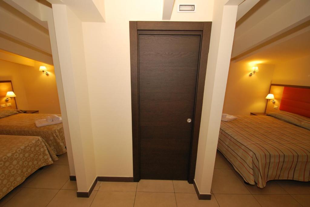 Hotel Milazzo Luaran gambar